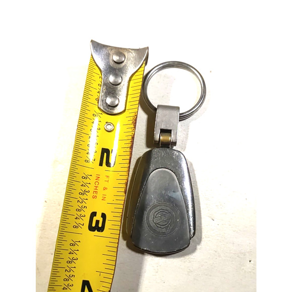 Chrysler Metal Keychain Heavy Logo Silver Tone Scratches Flaw - Picture 8 of 8